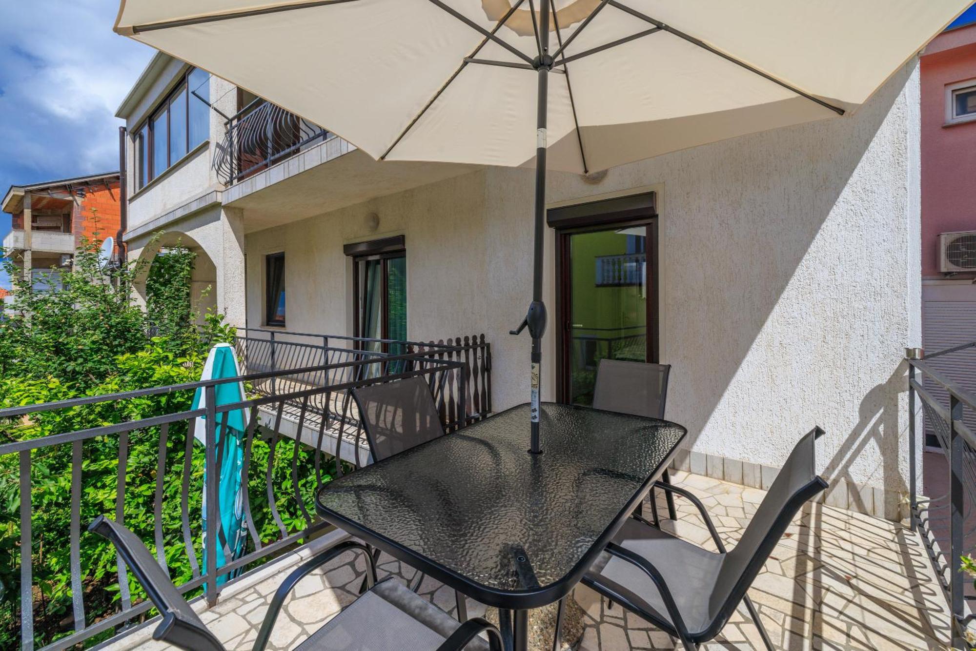 Apartman Antonia Crikvenica Exterior foto
