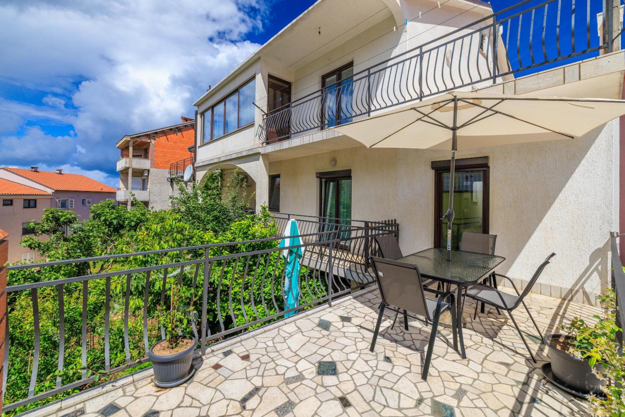 Apartman Antonia Crikvenica Exterior foto